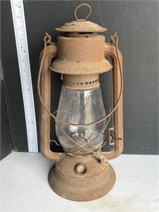 ET Wright No. 3 oil lantern