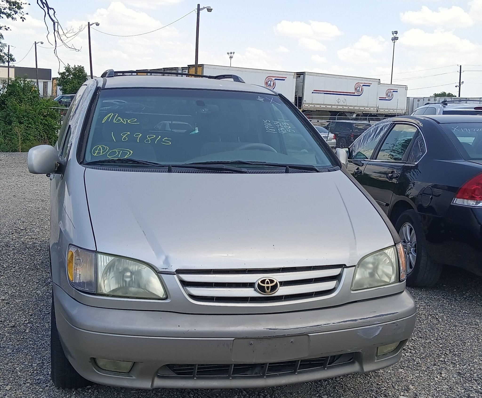 2002 Toyota Sienna