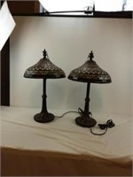 2 LAMPS WITH STAINED GLASS SHADES