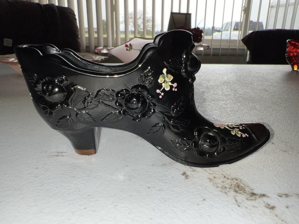 Fenton hand painted shoe 6in long