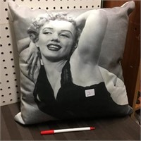 NEW MUNROE PILLOW