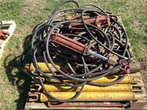 Large assortment of 8 inch tractor cylinders with