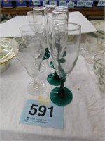 6 fluted champagne glasses/green stems - 1 Robert