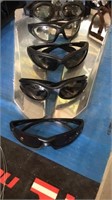 Box of eye goggles/glasses