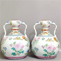 Chinese famille rose porcelain vase pair