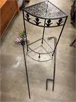 Small metal corner table,plant stands,lighted frog