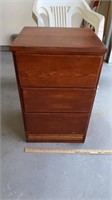 3 Drawer Night Stand 16x15x26