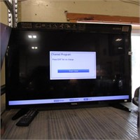 TOSHIBA 32" FLAT PANEL TV W/ REMOTE & ORIG BOX