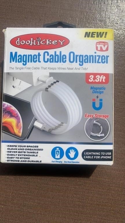 New - Magnetic Cable Organizer