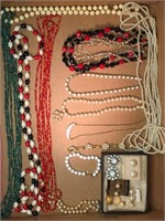 COSTUME JEWELRY LOT