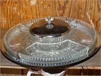 Glass vegetable tray w/dip lid