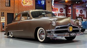 1950 FORD CUSTOM SINGLE SPINNER