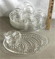 Place setting for six cup and plate