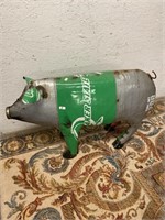 Quaker State advertising pig