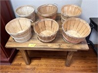 6-BASKET WOODEN TABLE