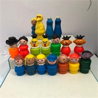 FISHER PRICE SESAME STREET AND OTHER LITTLE PEOPLE