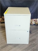 Filing Cabinet - Measures 17½"x18"x24½"