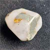 Quartz with Pyrite