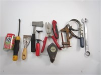Plusieurs outils divers