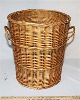 LARGE WICKER BASKET