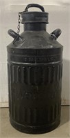 (AN) Vintage Ellisco gas can
(Approx. 26” H)