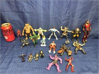 figurines assorties assorted figures