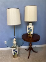 Vintage Asian table Lamp & lamp