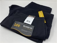 New Lee relaxed fit total freedom pants size