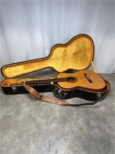 Signet guitar with case