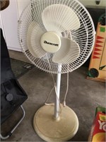 Small Floor oscillating fan
