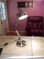 Stainless adjustable swivel lamp