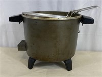 Vintage Dazey Deep Fryer w/Basket