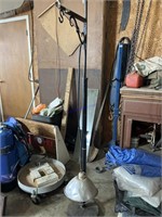 CAST IRON PLANT OR LIFHT PEDESTAL STAND