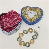 Fashion Bracelet In Heart Shaped Tin