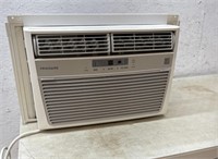 Frigidaire air conditioning 6500 btu - works!!!