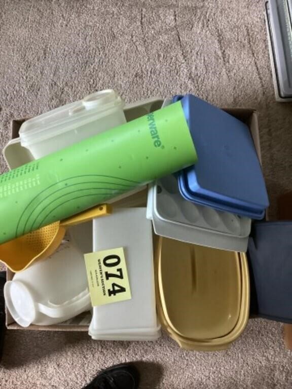 Box lot Tupperware items