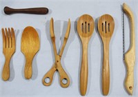 7PC WOOD SALAD/KITCHEN UTENSILS