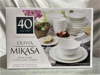 Mikasa Olivia 40 Piece Bone China Set (Missing 1