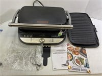 PAMPERED CHEF PANINI PRESS & GRILL