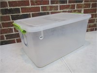 51 Quart Tote with Lid - Clear