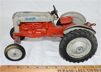 VINTAGE HUBLEY FORD 4000 DIECAST TRACTOR