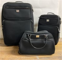 Liz Claiborne Luggage Set