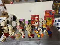Qty of Snoopy collectibles