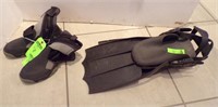 SIZE 8 WATER BOOTS & FLIPPERS