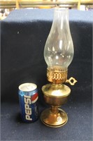 COPPER TONED VINTAGE OIL LAMP