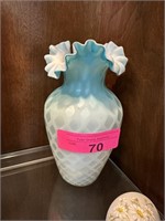 ANTIQUE BLUE QUILTED GLASS VASE NOTE