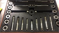 DYNA SYSTEMS TAP & DIE SET