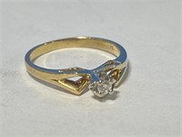 14 kt Gold Diamond Ring Size 5 1/2