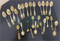 Lot of silver tone spoons - bicentennial states,