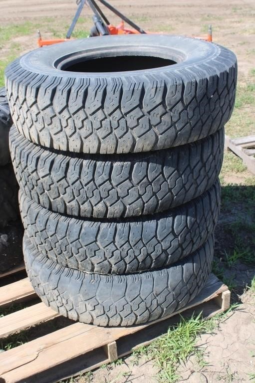 (4) 235R16 tires